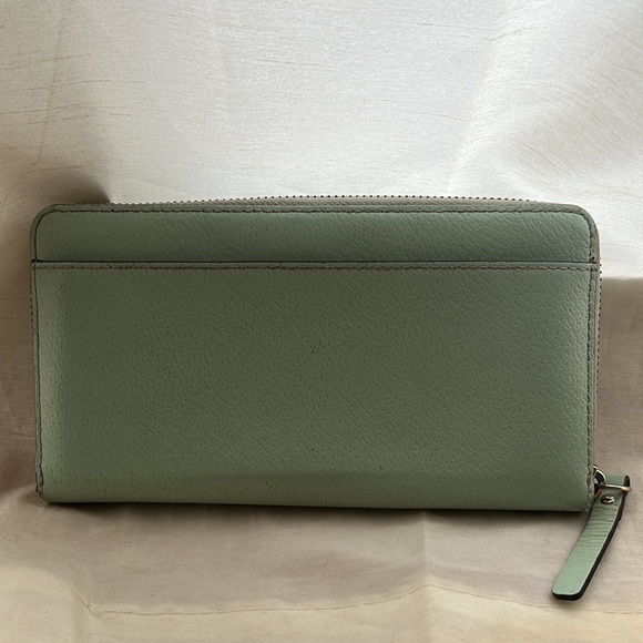 Kate Spade Wallet - Picture 2 of 5